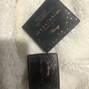 Anastasia Beverly Hills Amreezy highlighter